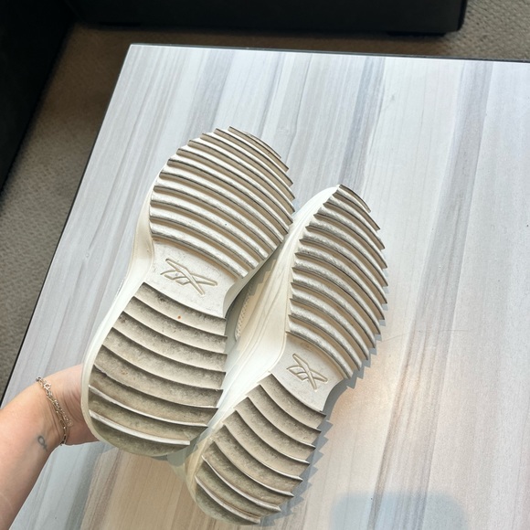 White & Blue Reeboks - Picture 4 of 5